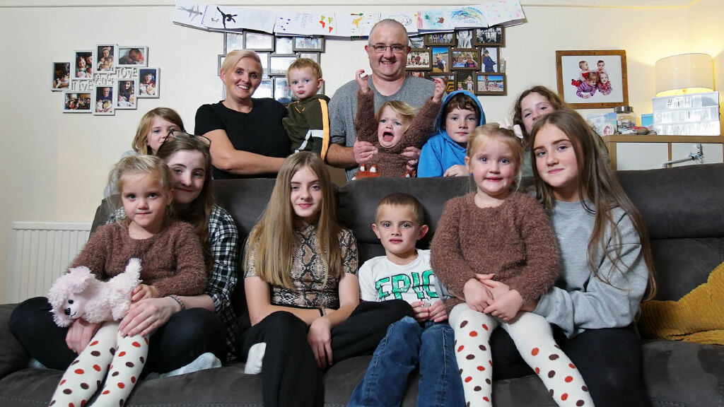 Britain's Biggest Families: 31 Kids and Counting the Pennies